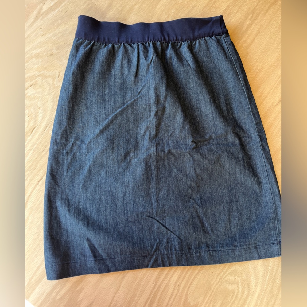 Elegant Navy Pencil Skirt